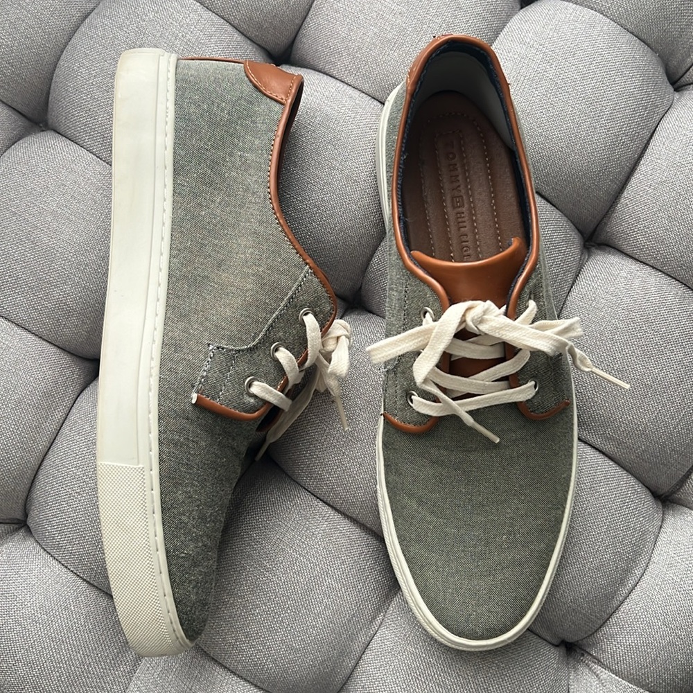 Tommy Hilfiger McKenzie Chambray Canvas Sneakers Men’s 8.5 Leather Trim